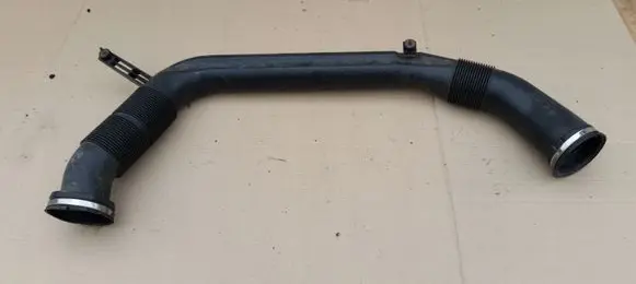 Chevrolet Cruze Air intake duct part 631048618