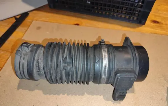Peugeot 407 Mass air flow meter 9645948980 5WK97002 9647549880