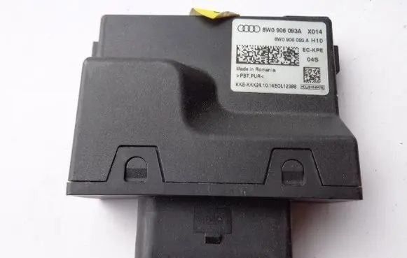 Audi A4 S4 B9 Fuel injection pump control unit/module 8W0906093A