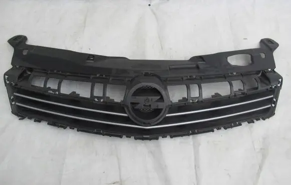 Opel Astra H Front bumper upper radiator grill 13225775