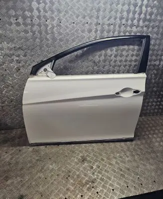 Hyundai Sonata Front door 1234