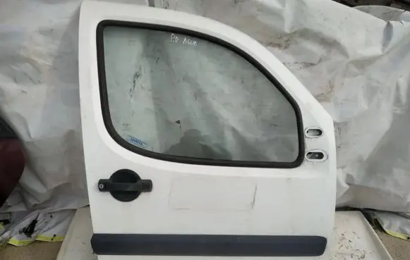 Fiat Doblo Front door