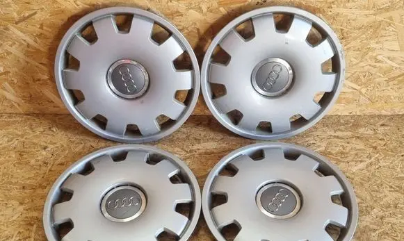 Audi A4 S4 B7 8E 8H R16 wheel hub/cap/trim 4B0601147D