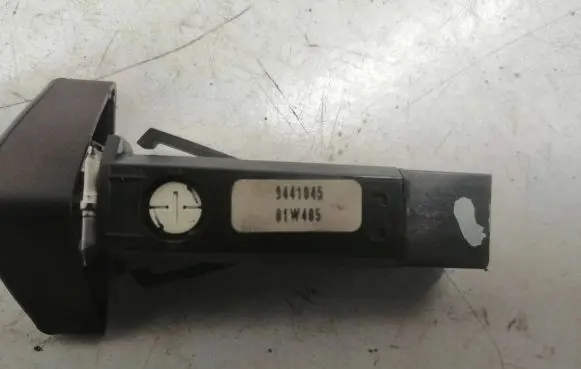Volvo V70 Hazard light switch 9441045 01W405