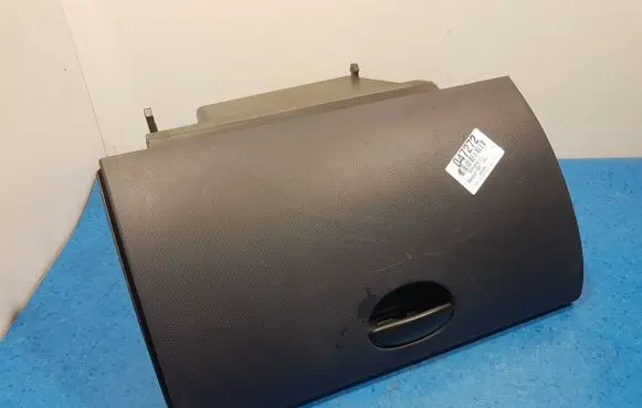 Peugeot 1007 Front door storage pocket/box 
