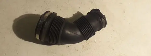 Audi A4 S4 B7 8E 8H Air intake duct part 8E0129615