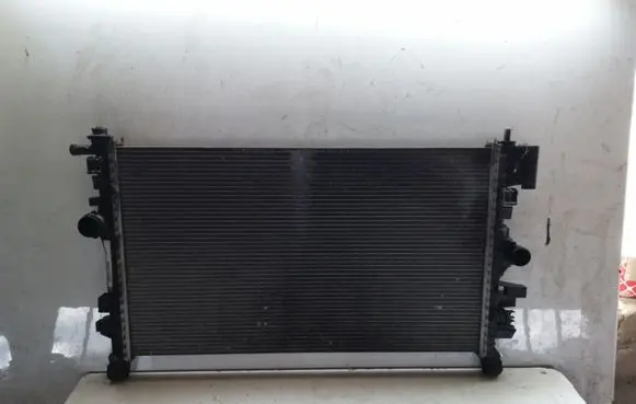 Opel Insignia A Coolant radiator S8112001