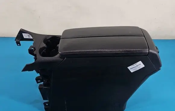 Peugeot 3008 II Armrest 9831817180 IMPRK1533031