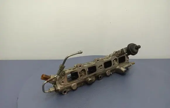 Volkswagen Golf V Fuel main line pipe GK00286