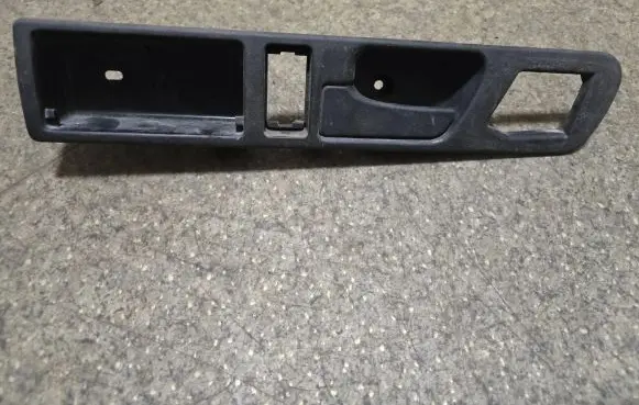 BMW 5 E34 Rear door interior handle trim 5122137387
