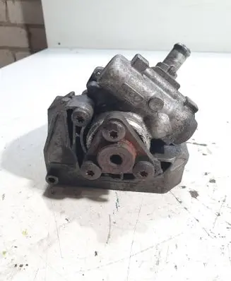 BMW 3 E90 E91 Power steering pump 7693974118 676816903
