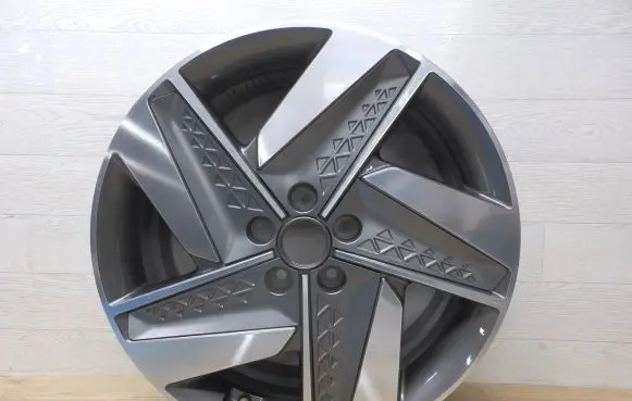R19 alloy rim