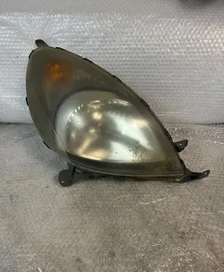 Toyota Yaris Verso Headlight/headlamp 