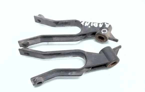 Opel Astra H Radiator mount bracket 13162131