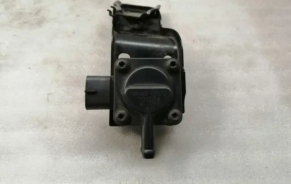 Toyota Auris 150 Exhaust gas pressure sensor 8948012020