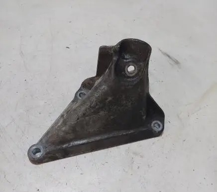 BMW 5 E60 E61 Engine mounting bracket 2211676915301