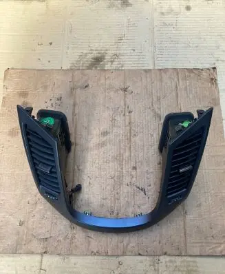 Chevrolet Orlando Dash center air vent grill ATF56105