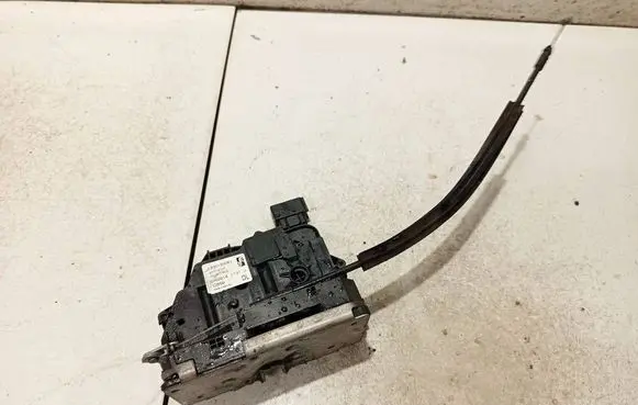 Citroen Jumper Front door lock 1350150080 977714101