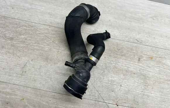 Porsche Cayenne (92A) Engine coolant pipe/hose 7p5122101p 95810640121