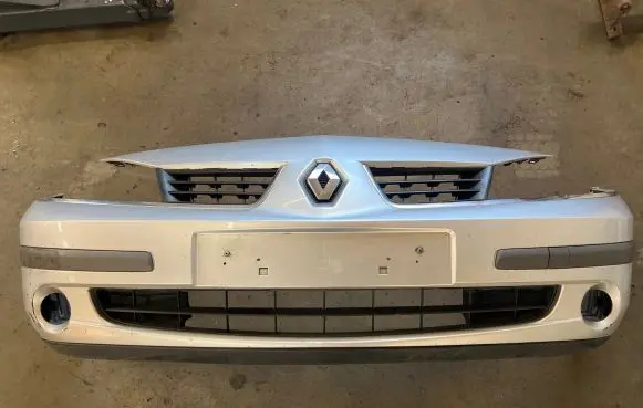 Renault Laguna II Front bumper