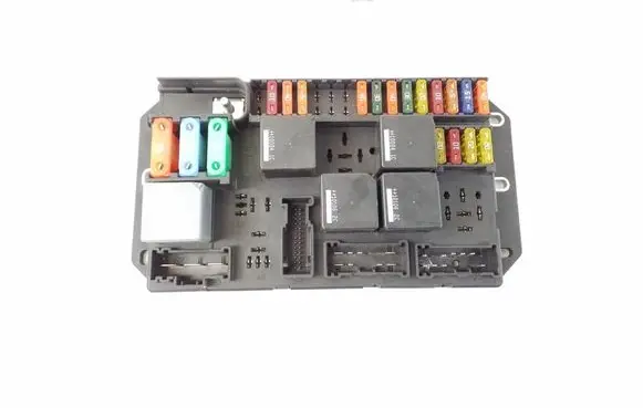 Jaguar XJ X351 Fuse module AW9314A073BC