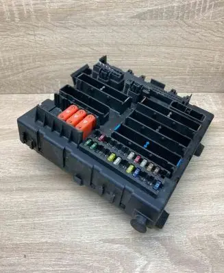 Opel Signum Fuse module 13170890 519049100