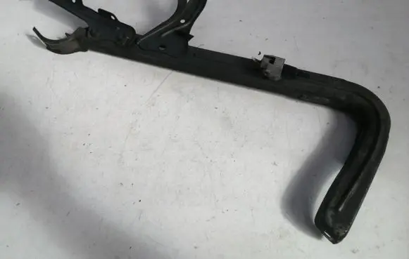Toyota Avensis T250 Radiator mount bracket
