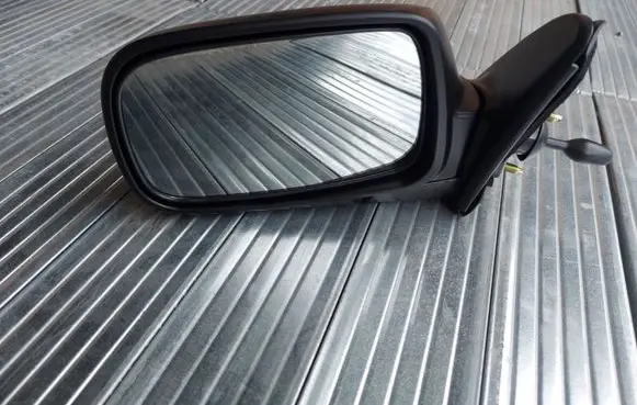 Toyota Corolla E110 Manual wing mirror 