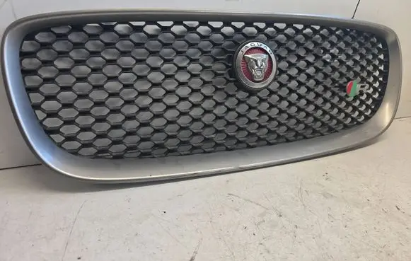 Jaguar XF X260 Front bumper upper radiator grill GX63018K28A GX63018K28B