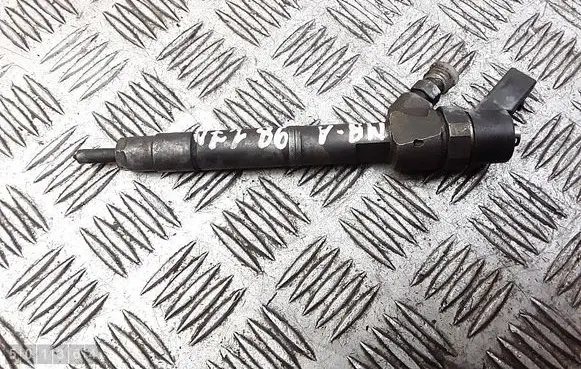 Mercedes-Benz A W168 Fuel injector 0445110015 a6680700287