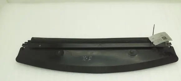 Radiator trim