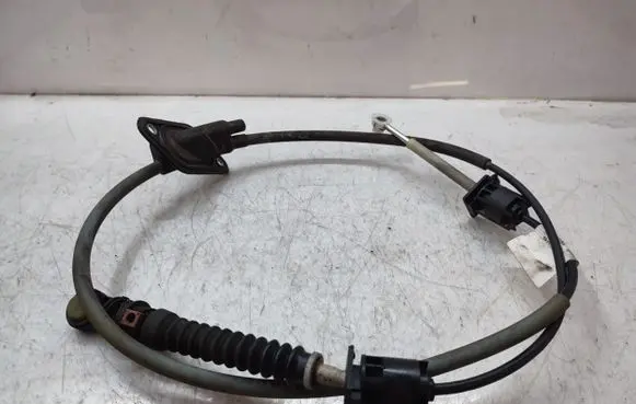 Volvo XC90 Gear shift cable linkage 30759239