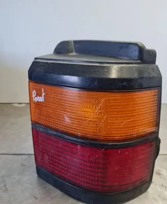 Volkswagen PASSAT B3 Tail light bulb cover holder 333945237