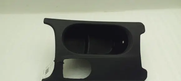 Cup holder front