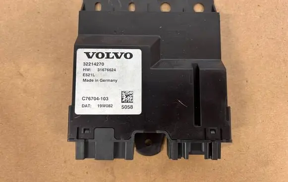 Volvo XC60 Tailgate/trunk control unit/module 32214270 31676624