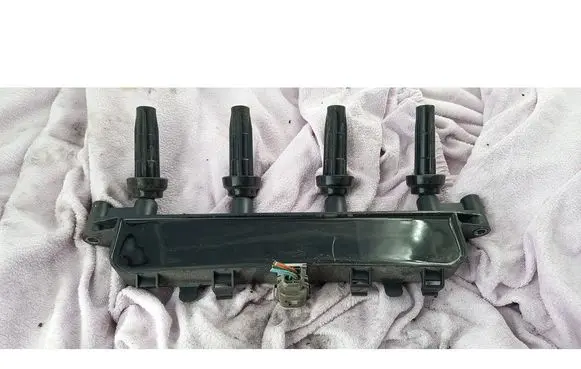 Citroen Xsara Picasso High voltage ignition coil 