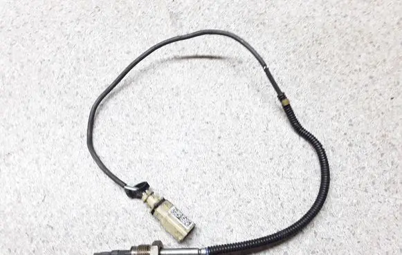 Audi Q7 4L Exhaust gas temperature sensor 4M0906088AB