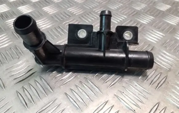 Mazda 6 Engine coolant pipe/hose SH0115290