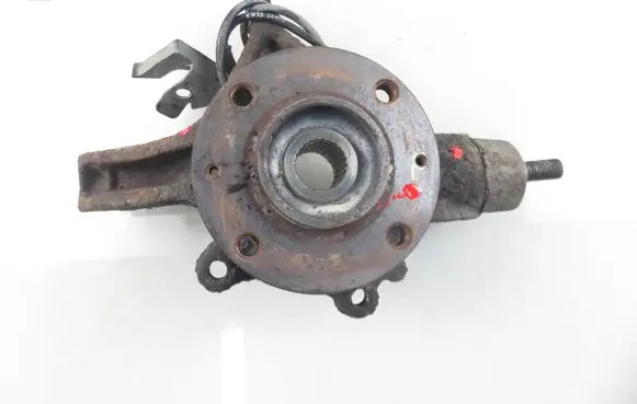 Peugeot 307 CC Front wheel hub spindle knuckle