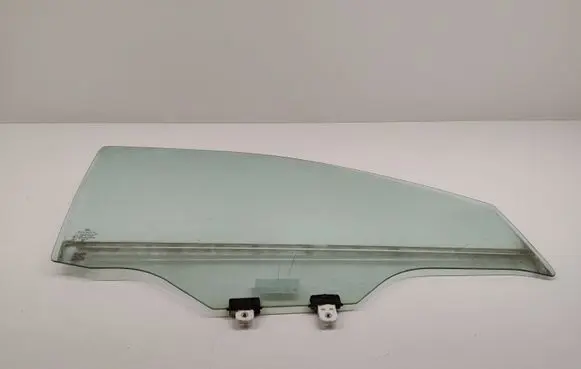Mercedes-Benz X-class W470 Front door window glass four-door 803005XA0A