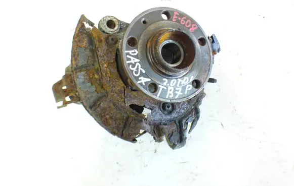 Volkswagen PASSAT B7 Front wheel hub spindle knuckle 