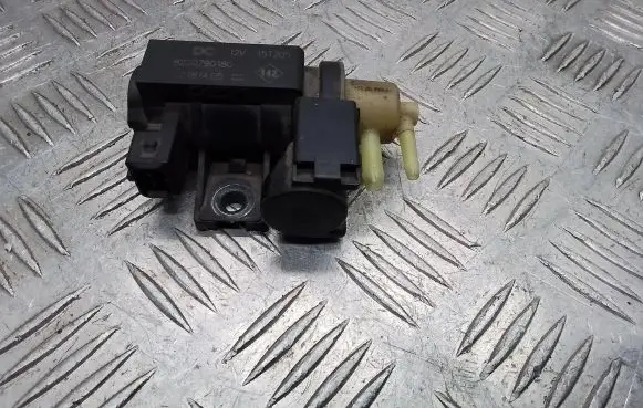Nissan Qashqai Vacuum valve 8200790180 181405 15T205