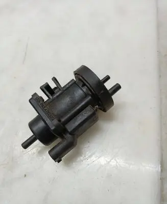 Mercedes-Benz E W210 Turbo solenoid valve A0005450427