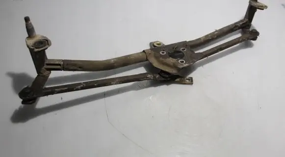 Skoda Octavia Mk1 (1U) Front wiper linkage 