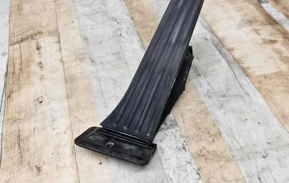 BMW 5 F10 F11 Accelerator throttle pedal 6852644 25916010 0106114768A