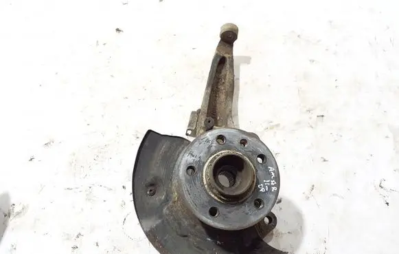 Front wheel hub