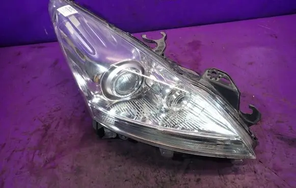 Peugeot 3008 I Headlight/headlamp 9685473480