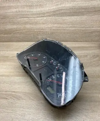 Speedometer (instrument cluster)