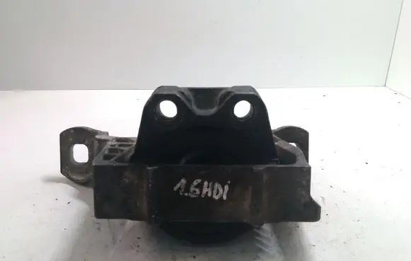 Ford Focus Engine mount bracket 307396