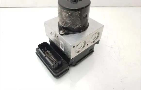 Opel Insignia A ABS Pump 13313805
